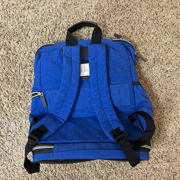 Biaggi Zipsak travel backpack blue like new - Picture 3 of 9